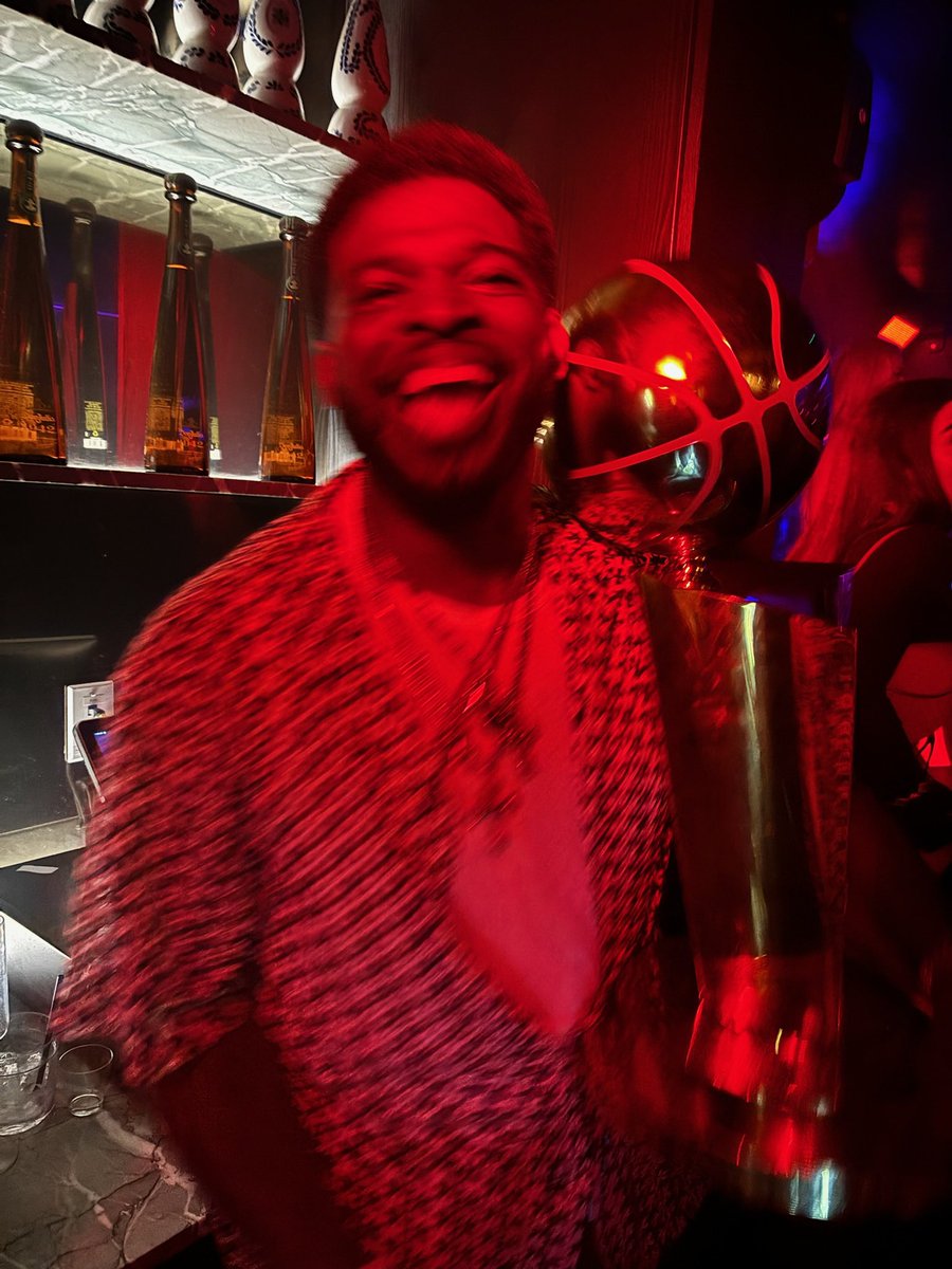 PKSubban1's tweet image. 5X All Star…Now a Champion at 26! ..you did your family, St Louis, the city of Boston…&amp;amp; Kobe Proud!🐍 he’s smiling for sure!

Just getting started champ! 🏆 1st of many!

#mambamentality #mambaforever #tatumtime