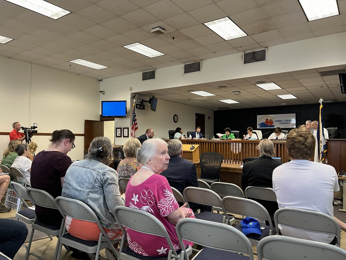 Cabell County School Board votes unanimously to accept the resignation of superintendent Dr. Ryan Saxe who will be next superintendent of Berkeley County Schools.  Now the board is in executive session discussing a successor. #wchswv