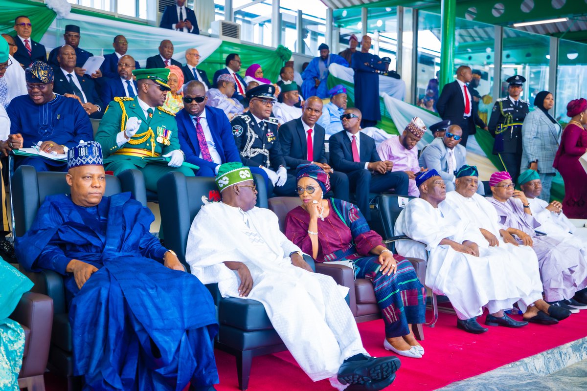otegaogra's tweet photo. Aisha, have the constitutionally guaranteed right to express yourself, but your consistent display of crass ignorance and shameful behavior, seemingly aimed at garnering likes and retweets, in the name of your disdain and hatred (which you profess at any given opportunity) for Nigeria is shameful to say the least.
For the record:
1. That first row at today's inauguration was reserved for South African kings/royalty.
2. The South African President wasn't expected to start greeting dignitaries at the time of the video you shared and he was respectfully recalled to the podium by the inauguration compere (see video below).
3. Immediately after President Ramaphosa finished the anthem, he went ahead to greet the visiting presidents who were all seated in the second row (similar to the way visiting presidents were seated in the third row during Nigeria’s own inauguration on May 29, 2023 - see pictures below).
Madam Yesufu @AishaYesufu, your persistent ignorance and hatred create a very toxic mix, which you have shown a remarkable ability to embody and fully personify.
A cautionary word: With or without your personal enmity, Nigeria will succeed. I truly hope you receive your “Elon Cheque” in full this month.
!