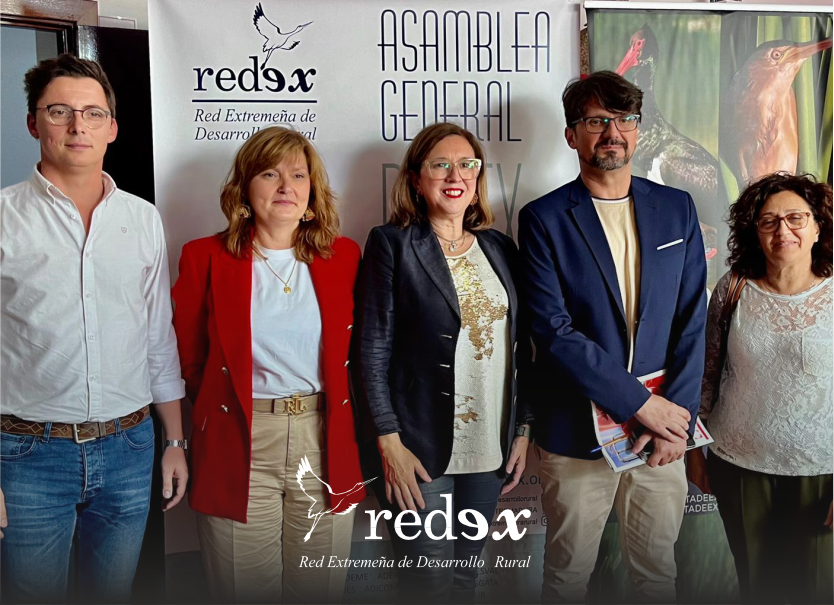 REDEXTREMADURA's tweet photo. Hoy 19 de junio de 2024 hemos celebrado la Asamblea General de REDEX dentro de las actividades del programa Grupo a Grupo Extremadura que este año hemos organizado contando con ARJABOR (Campo Arañuelo) como grupo anfitrión. https://t.co/X8tVQVXUpY