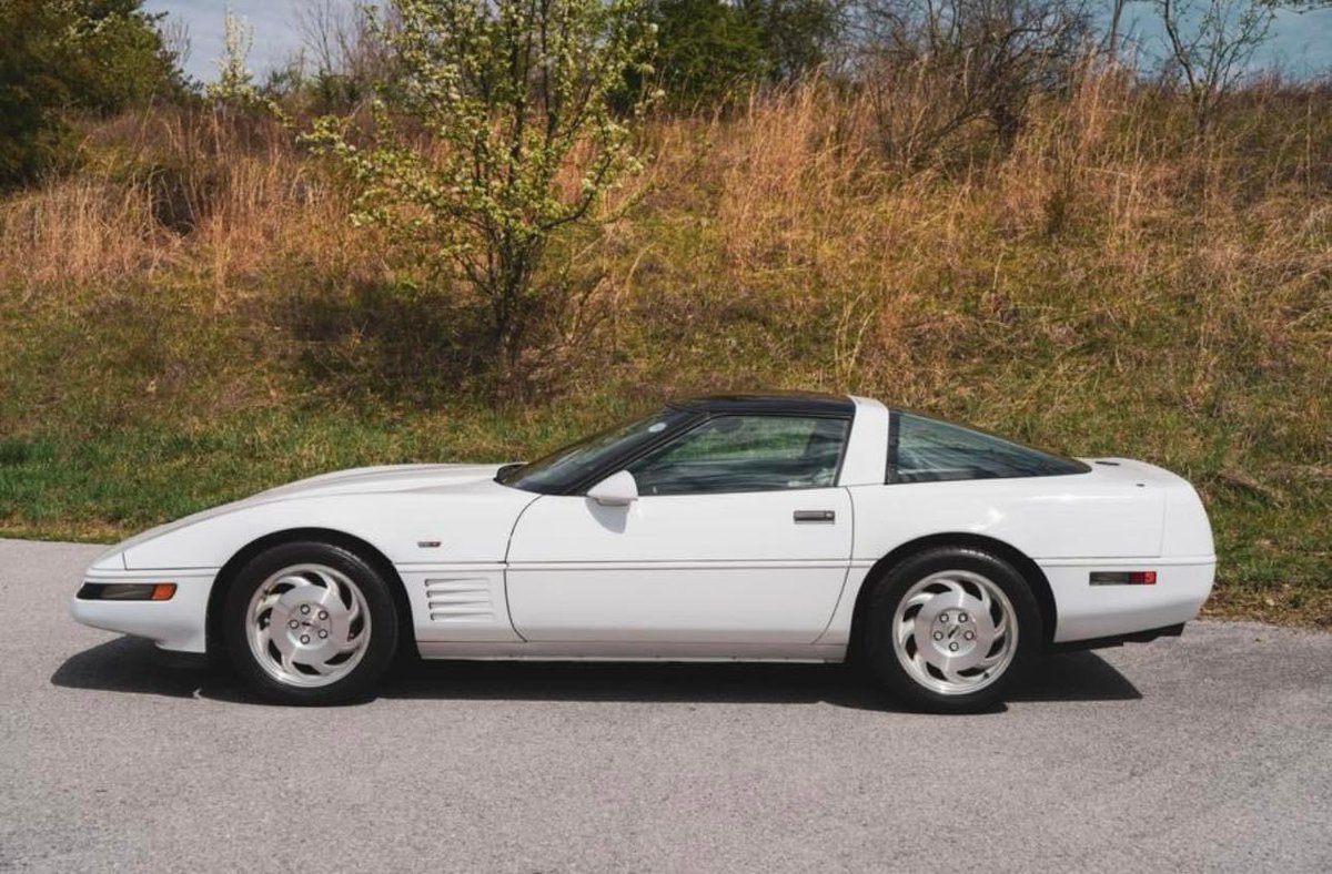 #ForSale 1994 #Chevrolet #Corvette $13,995 #ClassicCar (570) 968-4740 #ShippingAvailable