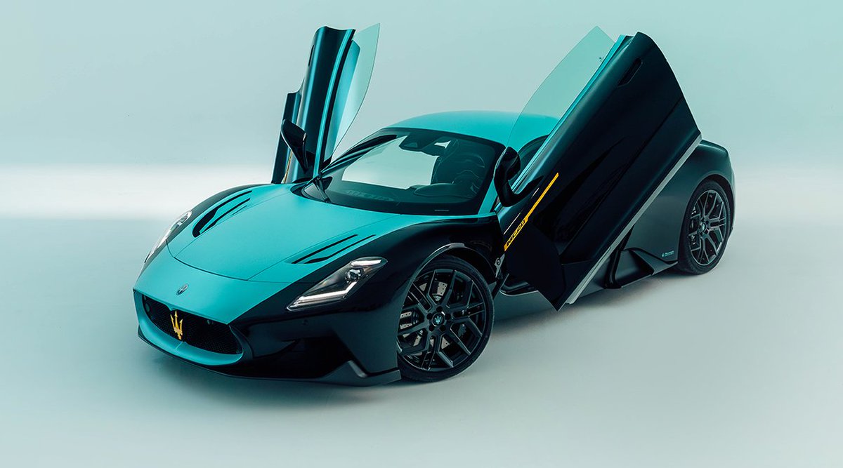Maserati_HQ's tweet photo. 20 years after the debut of the MC12, a new generation has taken shape: MC20 Leggenda. ​
Our racing legacy is shifting fast into the future, from Father to Son.​
https://t.co/77DsC7v6Ou 
#MaseratiMC20Leggenda #Maserati https://t.co/evaY0DHQoh