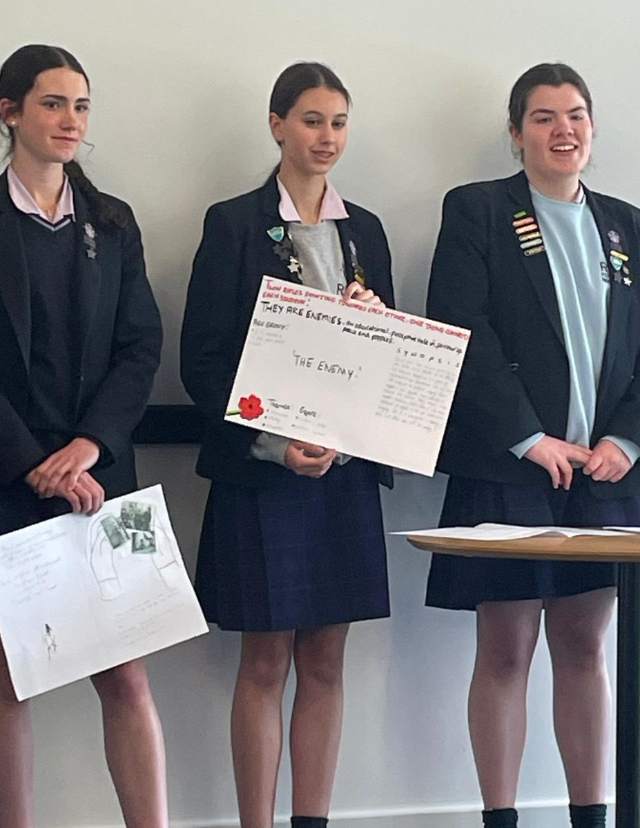 RMSLanguages's tweet image. Our Year 10 French and Spanish teams had a great day at the University of Reading today, showing their skills at its day of language careers in translation and publishing. Well done, all! 👏