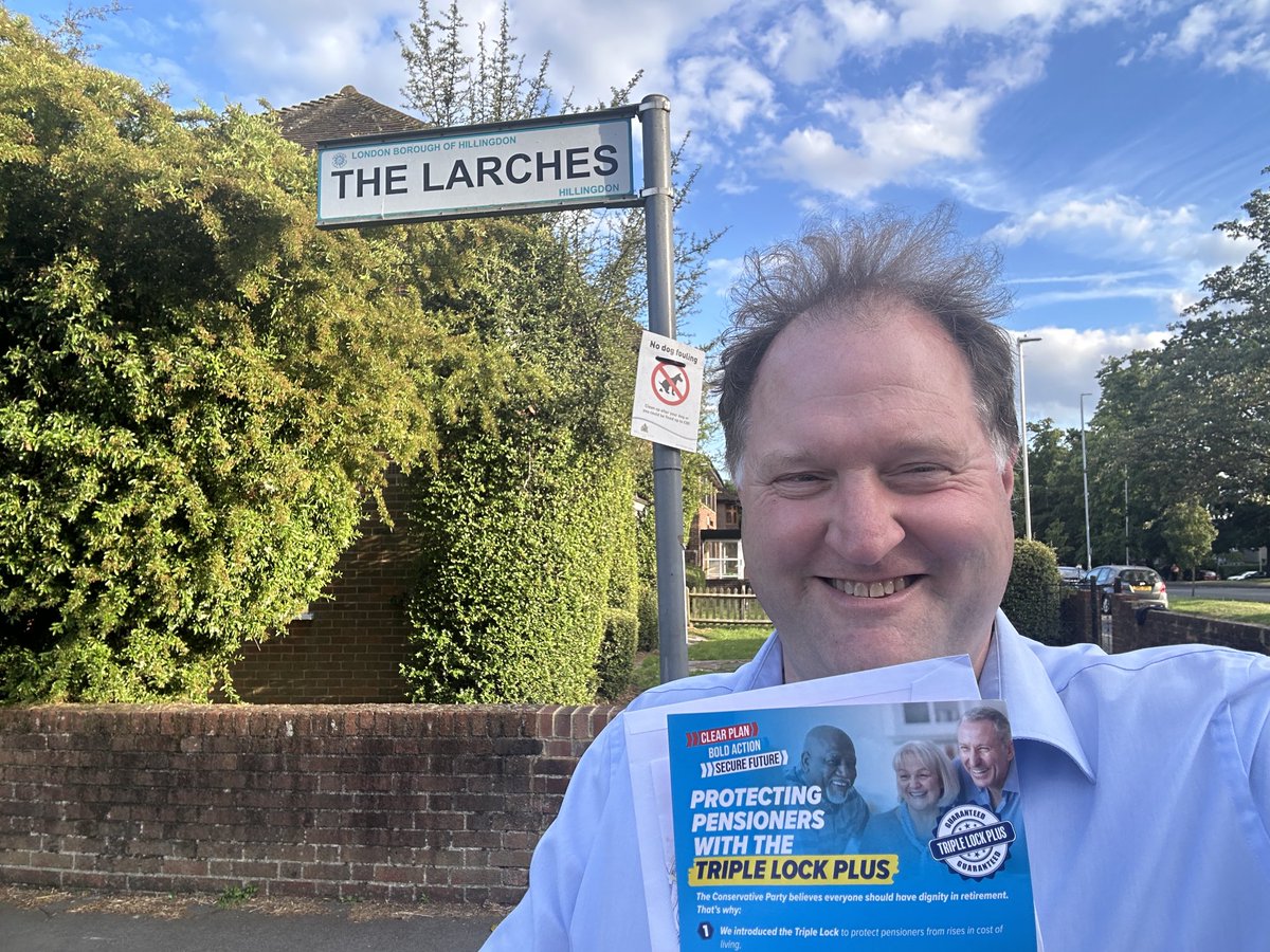 Last delivery of the day! Conservatives are rockin’ it for ⁦<a href="/tuckwell_steve/">Steve Tuckwell</a>⁩ in Uxbridge!