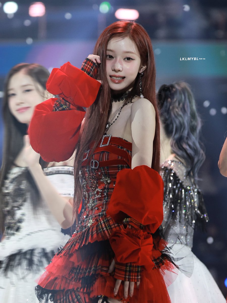 hourlykwinter's tweet image. #WINTER #윈터