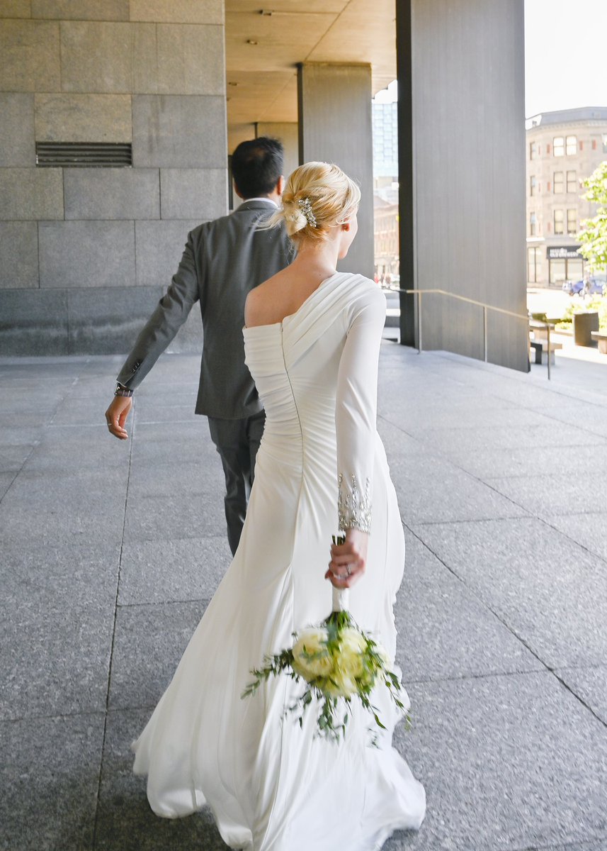 evioloo's tweet photo. From vows in the courthouse, to city adventures 💍🏙️

Gabrielle and Reza 🤍 

https://t.co/P7ReAROCVA

#photography #weddingphotography #montreal #nikon #montrealphotographer https://t.co/CFDABYFec7