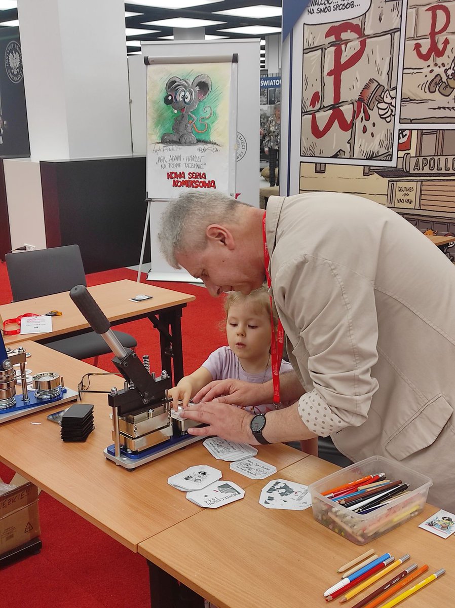 ipn_warszawa's tweet photo. Zakończył się Wielkopolski Kongres Pamięci Narodowej!
🌟 Dziękujemy za udział w zajęciach, warsztatach komiksowych i spotkaniach z autorami oferowanych przez #Edukacja @ipn_warszawa.
Zapraszamy na kolejne wydarzenia! 👋
#IPN #Historia #Kultura #IIWŚ #Wielkopolska #IpnWa https://t.co/sV8JnQ0Nrk