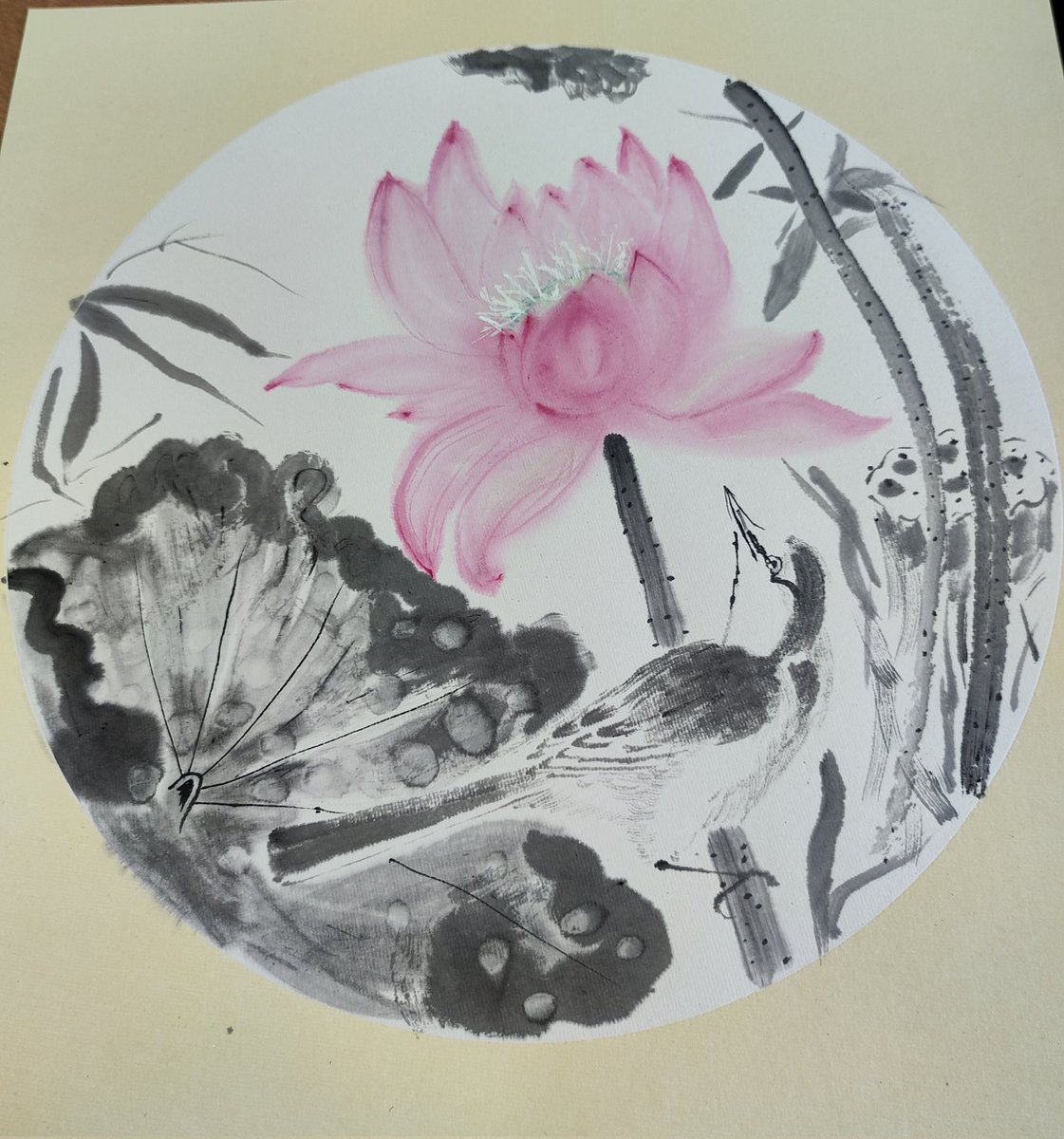 Продолжаю обучение китайской живописи. "Лотос и птичка ". 2024 г. .
#イラス #art #живопись #drawing #그림  #tarja_art #artworks #картина #artists #회화 #painting #рисунок #美术 #艺术
