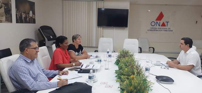 🔊Hoy en Hacemos Cuba.
 La Vicejefa Primera de la <a href="/OnatdeCuba/">ONAT de Cuba</a>, <a href="/BelkPino/">Belkis Pino Hdez</a> abordará el tema  del pago los tributos como un deber ciudadano regulado en la Constitución de la República. Al concluir la Emisión Estelar del NTV por Cubavisión y el canal Caribe. #FinanzasyPrecios #Cuba