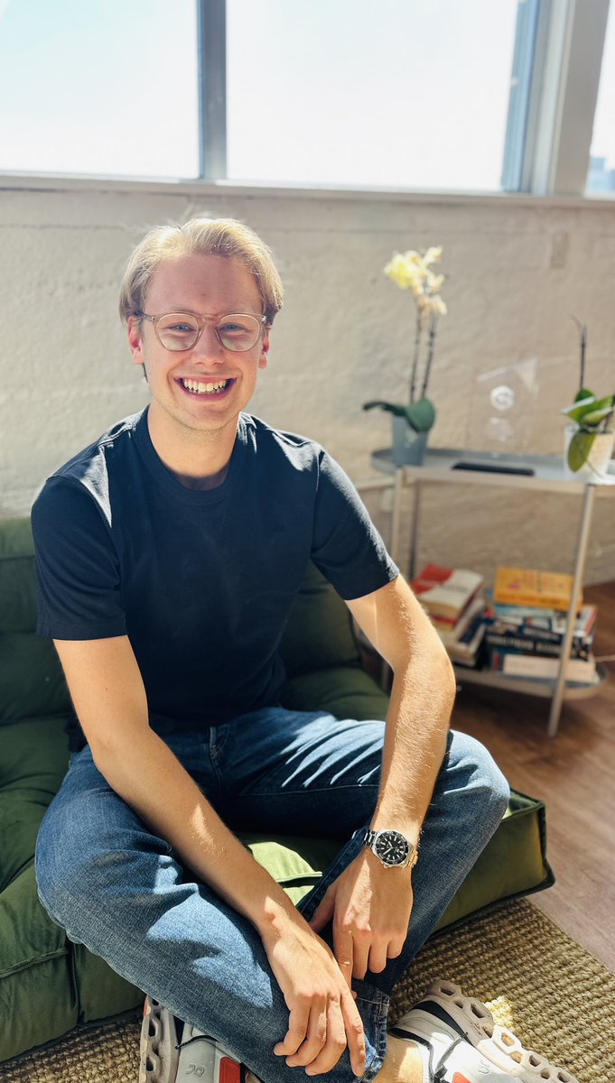 itsalfredw's tweet photo. Erik Guander (2nd Erik) has joined our team as Chief of Staff / Operations! 

He's a Harvard student and track star with 5 national gold medals who would've qualified for the Olympics if he continued racing.

Erik has brought this speed to Listen Labs, blazing through strategic work like fundraising and pricing, but he isn't afraid to get his hands dirty with mundane tasks like security questionnaires. 

Thanks to Erik, we now have the Listen Labs running club too!

P.S. We’re hiring engineers and a product designer. Please tag anyone relevant.