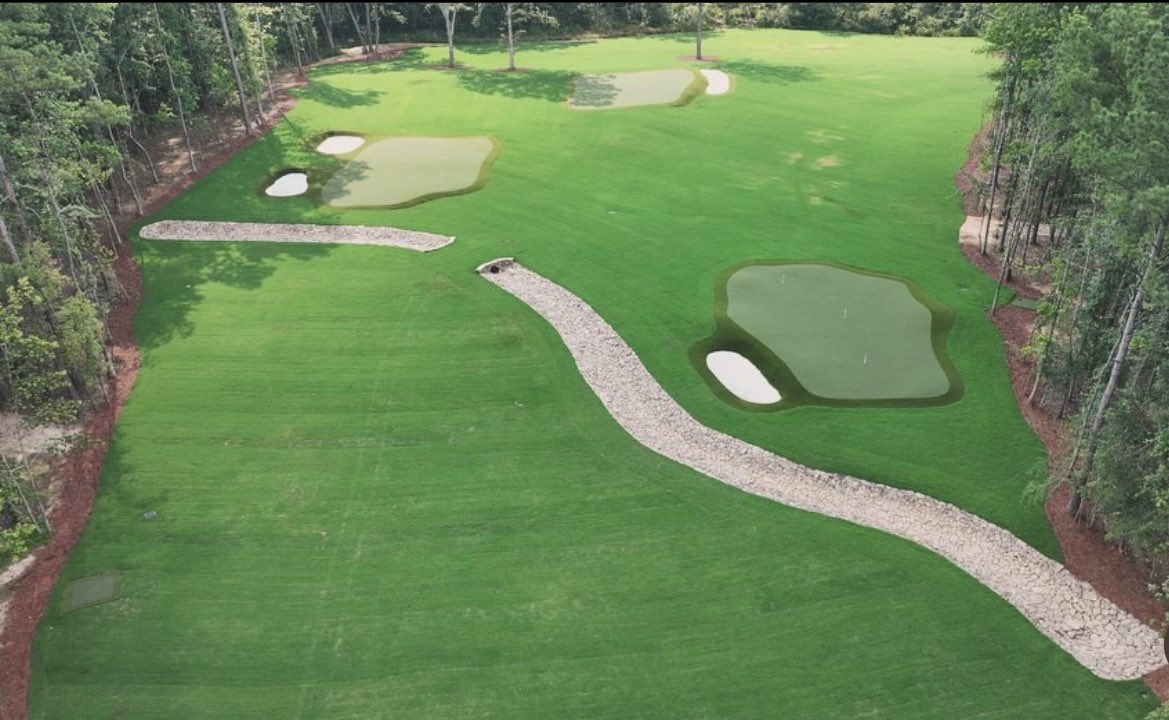 cmgolfdesign's tweet image. Backyard golf dream fulfilled by CMGD.
#golfdesign #golfarchitecture #practicefacility #backyardgolf