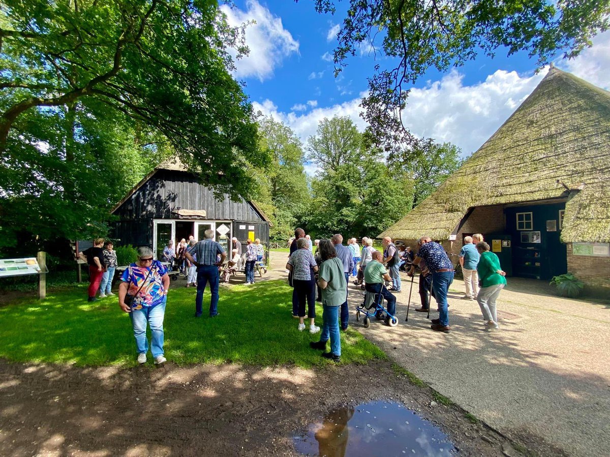 Kuier’n en Klets’n 2024. Samen met <a href="/WaandersR/">Roelie Waanders</a> konden we dit dankzij sponsoren en vrijwilligers van de #avond4daagse (gratis) organiseren voor de ouderen uit #sibculo en #kloosterhaar <a href="/gemhardenberg/">Gemeente Hardenberg</a> 
We waren bij <a href="/Meulenhorst/">De Meulenhorst</a> #gastvrij #gezellig Prachtig daar!