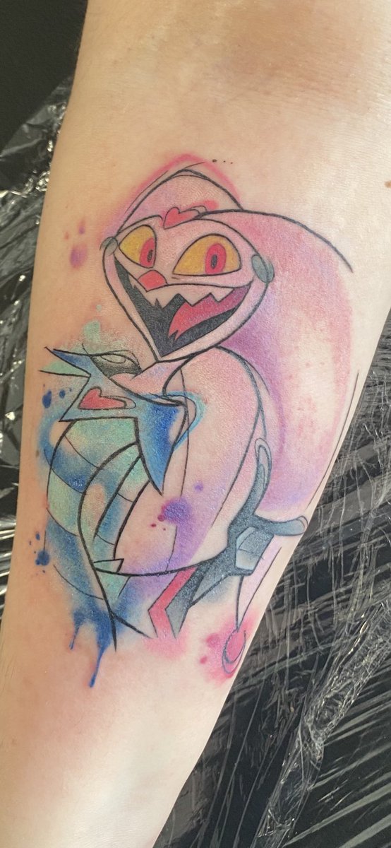 Super happy with my Fizzy Tattoo 🥰 ❤️ #HelluvaBoss #Fizzarolli #Tattoo #HelluvaBossTattoo