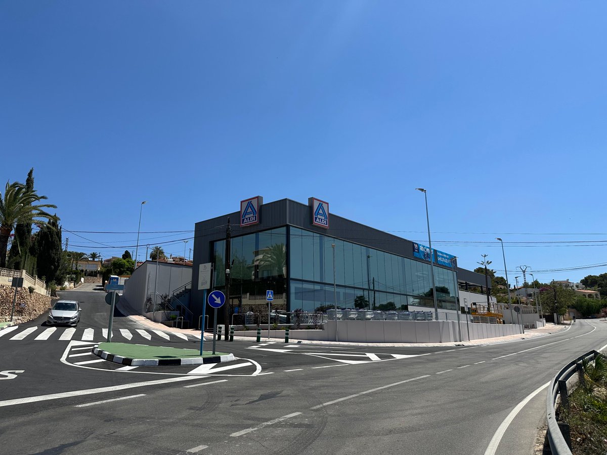 infobenissa's tweet image. Compromís i CIBE denuncien que el supermercat Aldi obrirà les portes a Benissa sense llicència d’obertura ni informe ambiental i sense comptar amb l’opinió dels veïns que han optat per la via judicial infobenissa.com/noticies/desta…