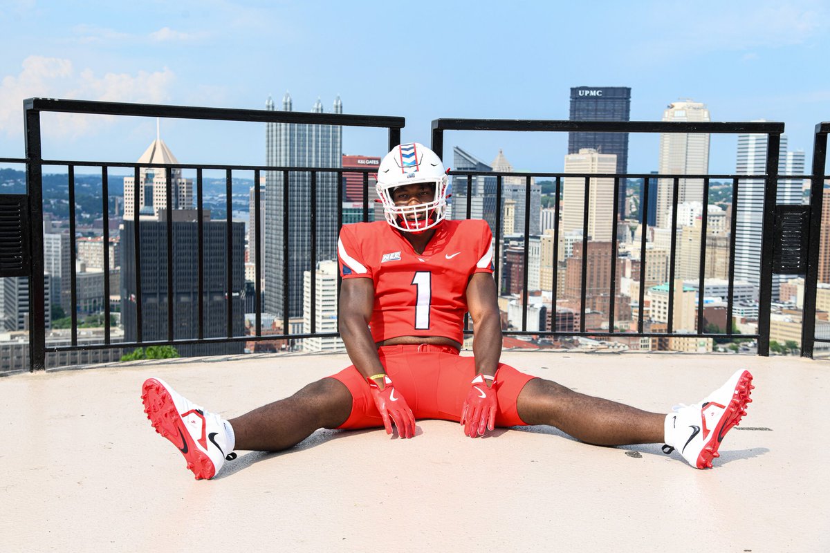 Had a great time on my Official Visit to  Duquesne!!!!
#ItsGreatToBeKing
<a href="/CoachJordan215/">Coach Jordan</a> 
<a href="/CoachMJacobs34/">Mickey Jacobs</a> 
<a href="/PaFootballNews/">Pennsylvania Football News</a>