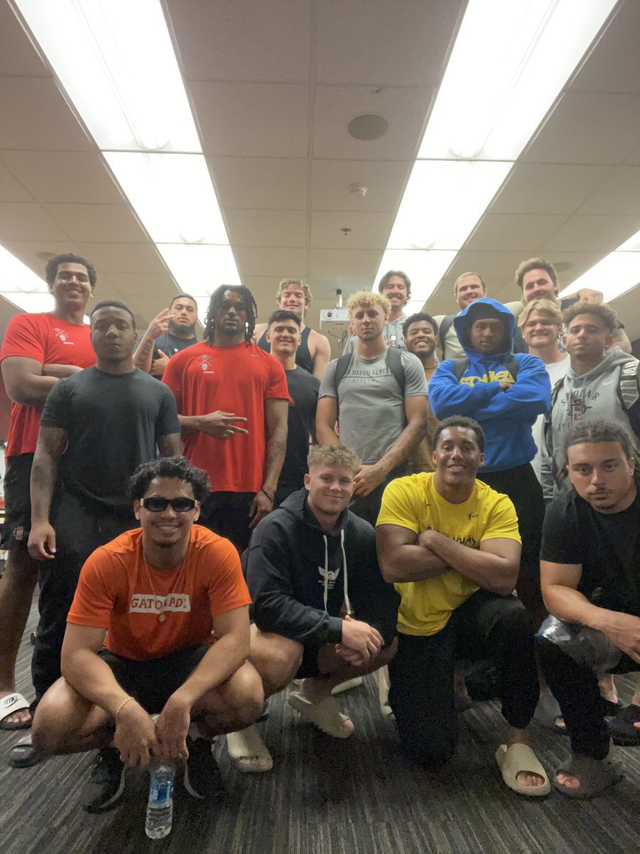 Been blessed to be able to lead these studies since my freshman year. 
Grateful for everyone who’s been part of it, let’s keep growing! 
#Fellowship #GodlyCommunity