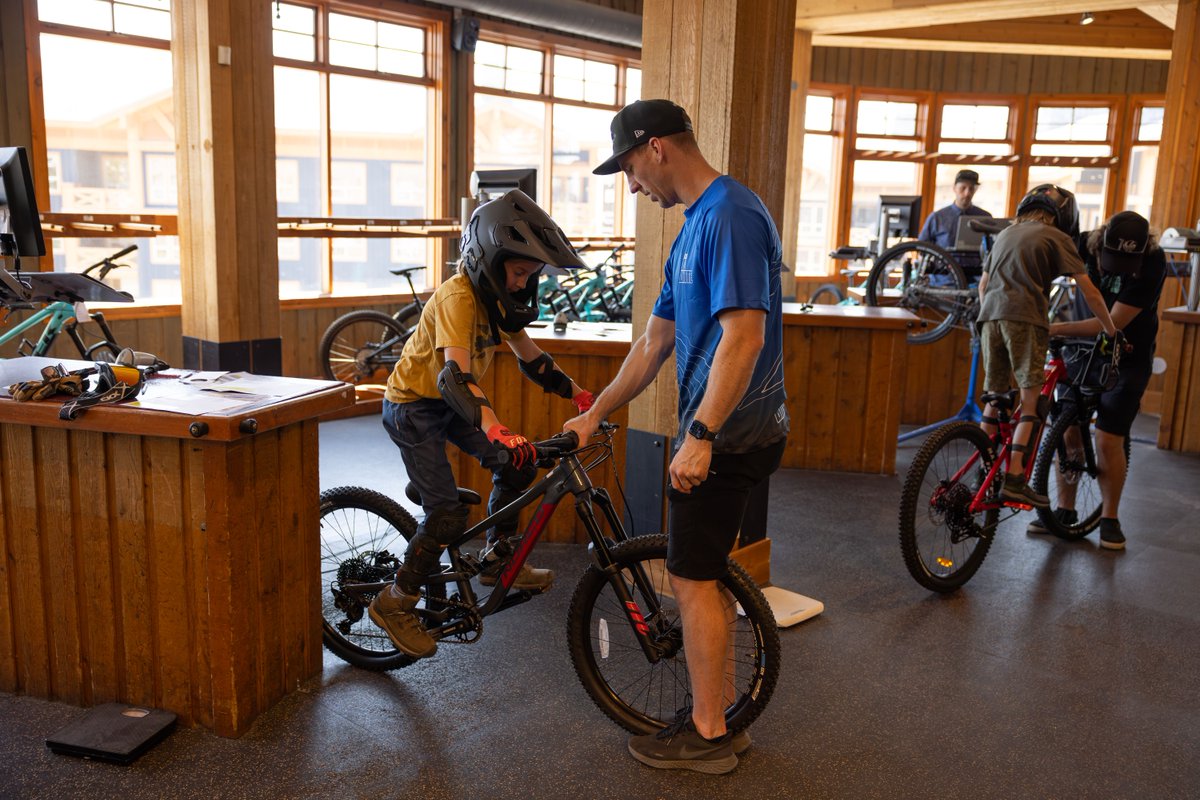 Bike Big White (@bikebigwhite) on Twitter photo 🚴♂️ GEAR UP for the season this weekend! Altitude and our Repair Shop will be OPEN this Saturday from 12 pm to 4 pm during the Community Clean-Up! For more details, visit 👉 bit.ly/3VbrIwC
#bikebigwhite #mtbbc #boundarycountry
📷 <a href="/ZargonStudios/">Geoff Holman</a> 🚴♂️ GEAR UP for the season this weekend! Altitude and our Repair Shop will be OPEN this Saturday from 12 pm to 4 pm during the Community Clean-Up! For more details, visit 👉 bit.ly/3VbrIwC
#bikebigwhite #mtbbc #boundarycountry
📷 <a href="/ZargonStudios/">Geoff Holman</a>