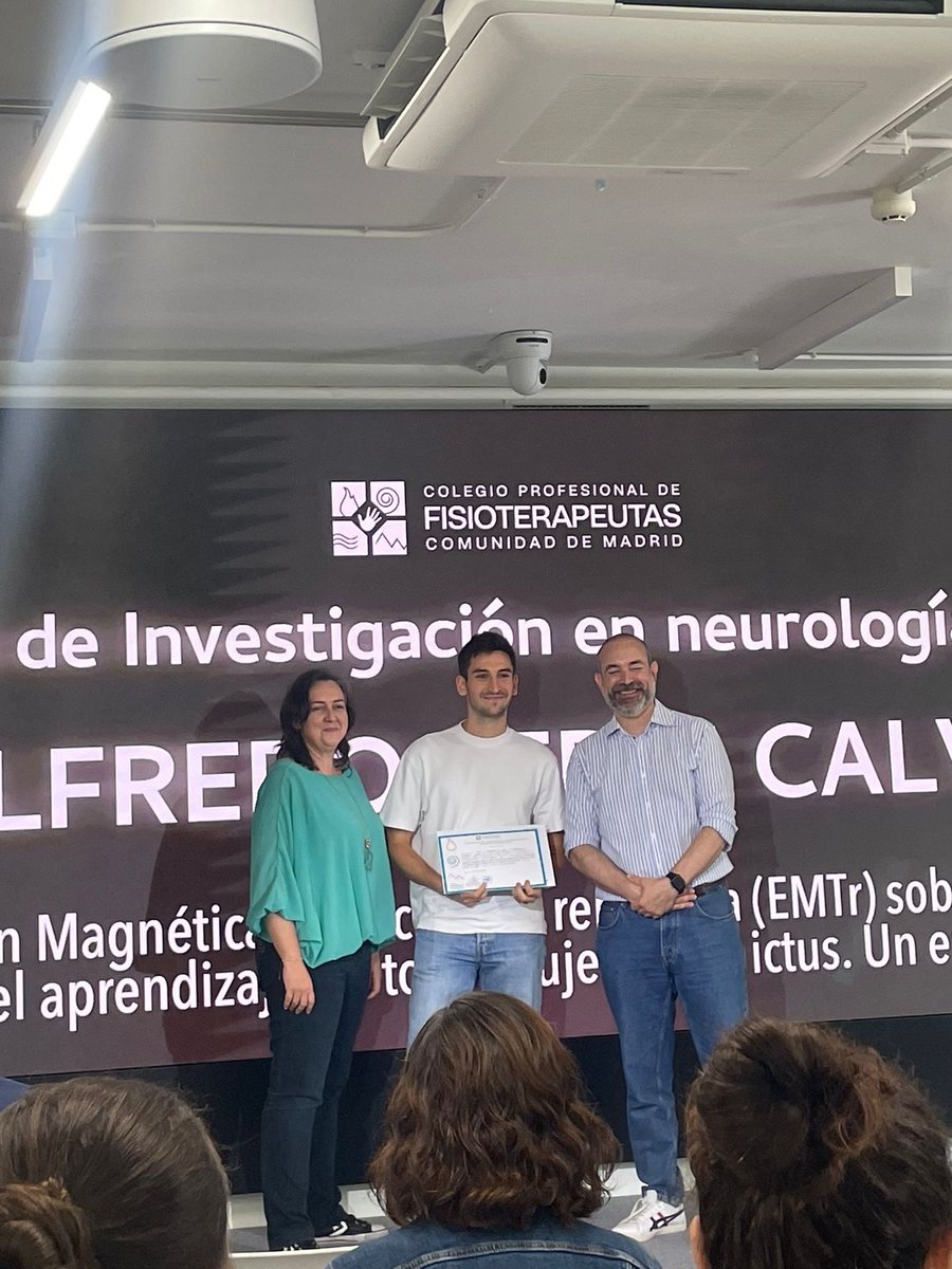 Este fin de semana el <a href="/cfisiomad/">CP Fisioterapeutas Madrid | #somosloquenecesitas</a> nos otorgó una de las ayudas de investigación para nuestro proyecto de rTMS en personas con ictus. 

Estoy infinitamente agradecido a ellos y a todos los que lo hacen posible. 

Un paso más para seguir avanzando🦾🦾