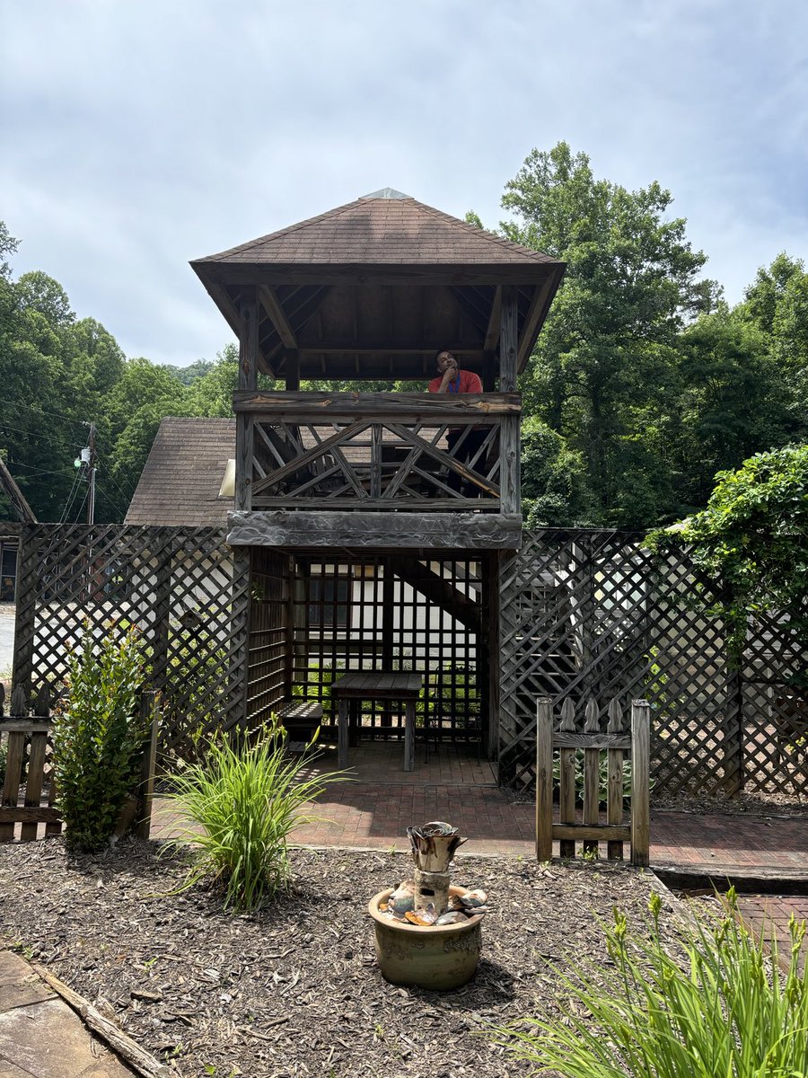 Audra Hawley tweet media