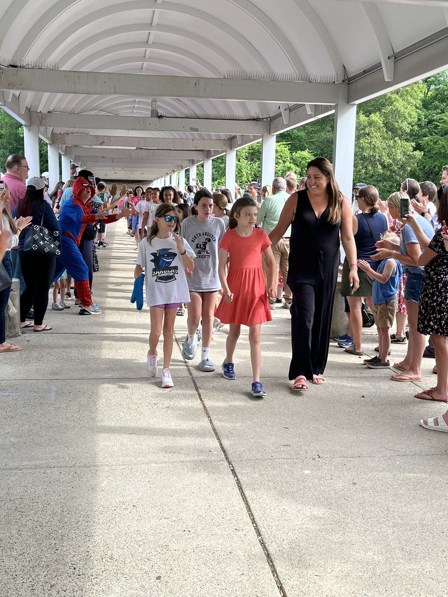 SargentSharks tweet media