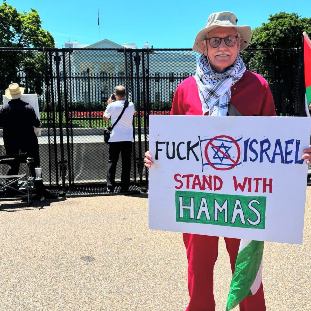 seosal2's tweet photo. @DrEliDavid Delete Israel from the earth 🌎 Hamas will win 👏🥰 https://t.co/gJOU5R1SRS