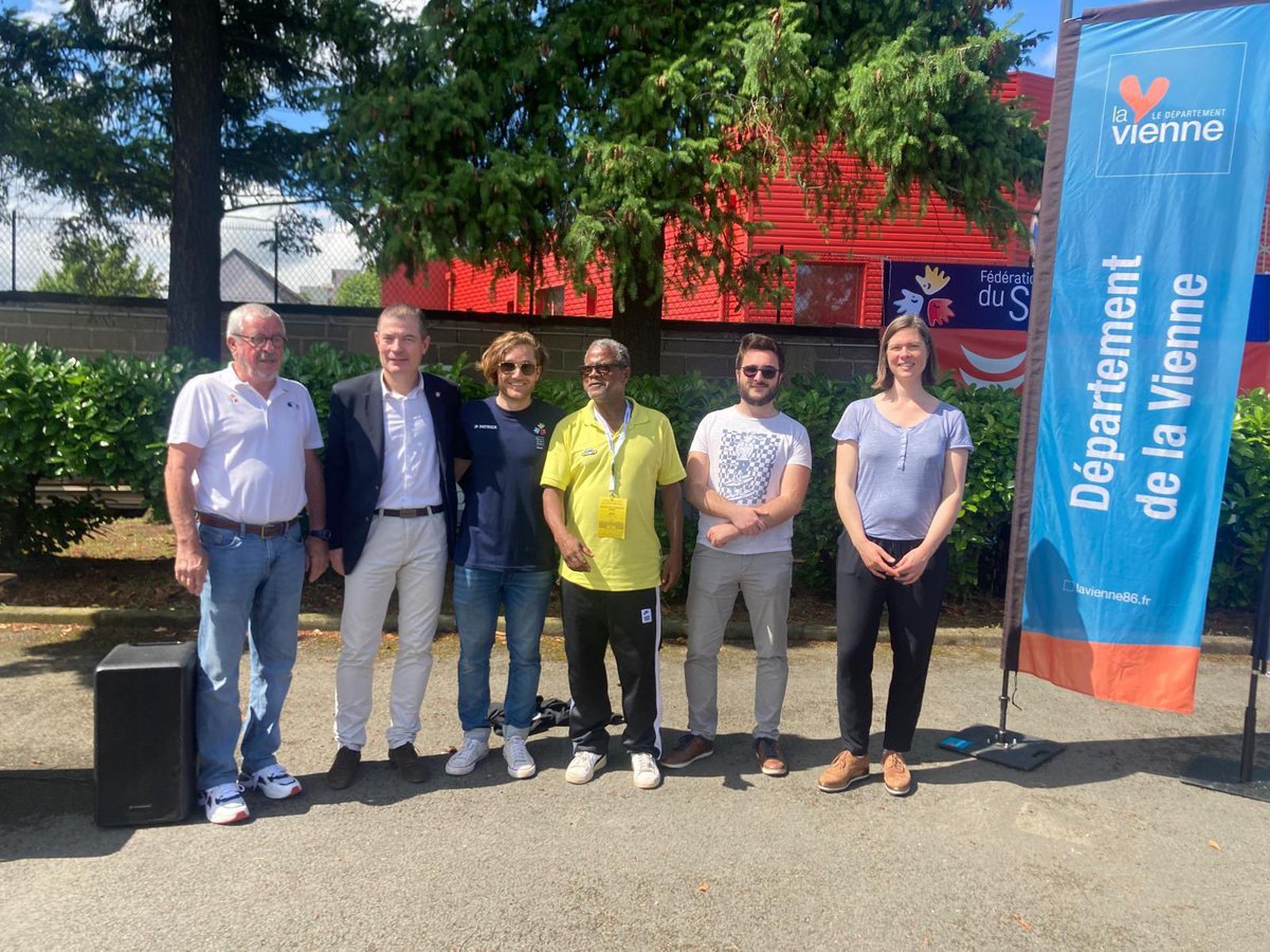 Les Championnats de France jeunes se sont déroulés de lundi à aujourd’hui. Bravo aux sportifs, accompagnateurs et bénévoles d’avoir fait de cet événement une réussite ! Merci aux locaux de l’étape <a href="/pedeboscq4/">Maxime Pedeboscq</a> <a href="/RonanNedelec1/">Ronan Nedelec</a> <a href="/LisaBelluco/">Lisa Belluco</a> <a href="/CreditMutuel/">Crédit Mutuel</a> 👏