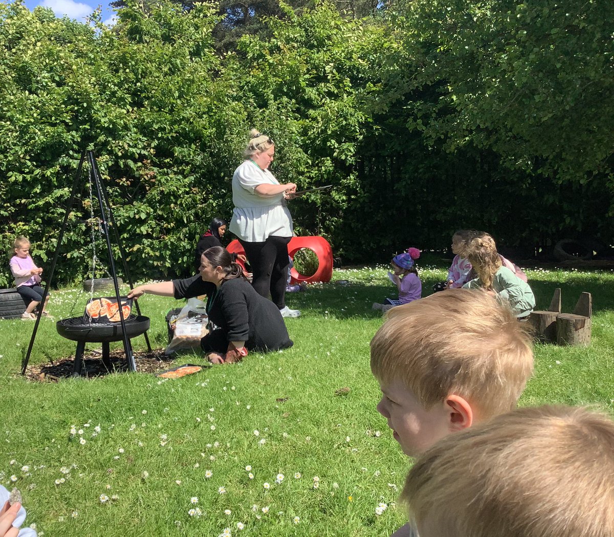 CarmondeanELC's tweet photo. Today we cooked pizza on the fire with some school children. Our children were able to show the school children how to keep #SafeSam when near fire #SafeSam.What will we cook on the fire next week?

@carmondean_ps 
@wlelc 
@froebeledin 
@WL_STEM https://t.co/GGv6WYAEtu