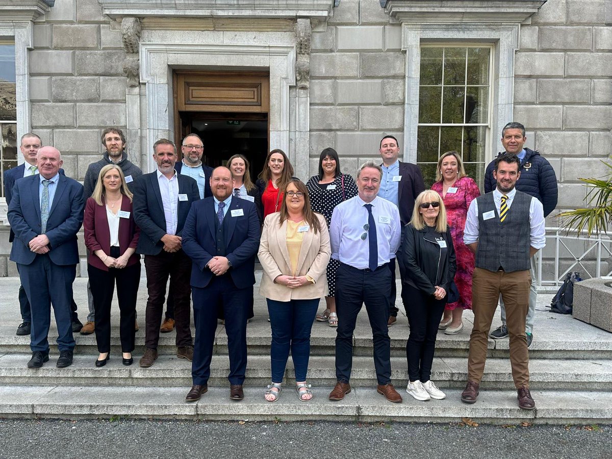 Angela Dunne tweet media