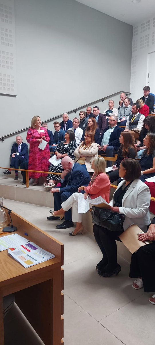 Angela Dunne tweet media