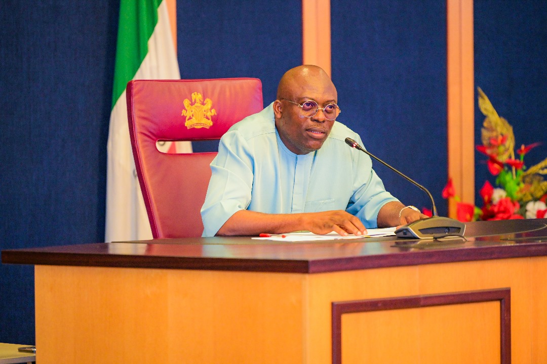 SimFubaraKSC's tweet photo. In furtherance of our determined steps to stabilise our polity, I swore-in Chairmen of Caretaker Committees to manage the affairs of our 23 Local Government Areas after the expiration of the tenure of the immediate past Chairmen.

As nature abhors a vacuum, our action is to ensure that we don't give vent to tenure elongation which is alien to our constitution. Upon swearing-in, I charged the caretaker chairmen to protect the interest of their people in the grassroots leadership and to promote peace and order in their domains. 

As a government that strongly adhers to accountability, I also ordered for the audit of the activities of the administration of the 23 Local Government Areas in the past three years in order to ascertain the proper utilization of funds within the period.