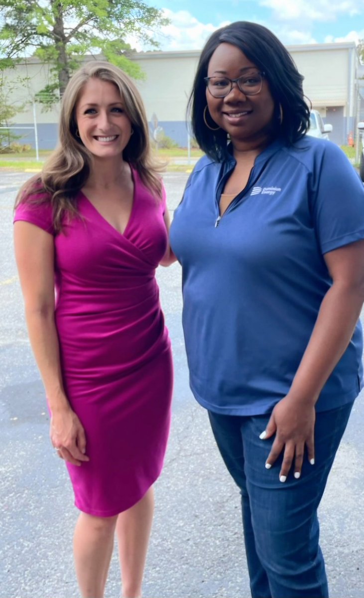 Cherise Newsome (@cn_domenergy) on Twitter photo Heat wave in Hampton Roads!
<a href="/Emiller_reports/">Erin Miller</a> stopped by <a href="/DominionEnergy/">Dominion Energy</a> today to gather info on how customers can stay cool during this week’s hot weather.
Stay tuned for her upcoming <a href="/WTKR3/">WTKR News 3</a> story.
➡️ Meanwhile, find additional tips at dominionenergy.com/virginia/save-… Heat wave in Hampton Roads!
<a href="/Emiller_reports/">Erin Miller</a> stopped by <a href="/DominionEnergy/">Dominion Energy</a> today to gather info on how customers can stay cool during this week’s hot weather.
Stay tuned for her upcoming <a href="/WTKR3/">WTKR News 3</a> story.
➡️ Meanwhile, find additional tips at dominionenergy.com/virginia/save-…