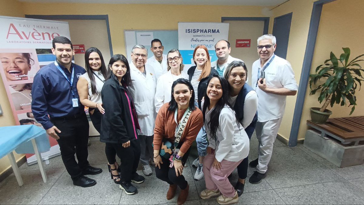 Sahumve's tweet photo. #19junio | El Servicio de Dermatología del @sahumve realizó una jornada de atención médica y educativa, a propósito de conmemorarse el pasado #6Jun  "El Día del Acné". 

@NicolasMaduro
@MagaGutierreV
@MiguelGeron

#JuntosPorCadaLatido
#juntosPorLaPaz
#SanciónCero
#LikeANicolas https://t.co/IeoZUUUXjq
