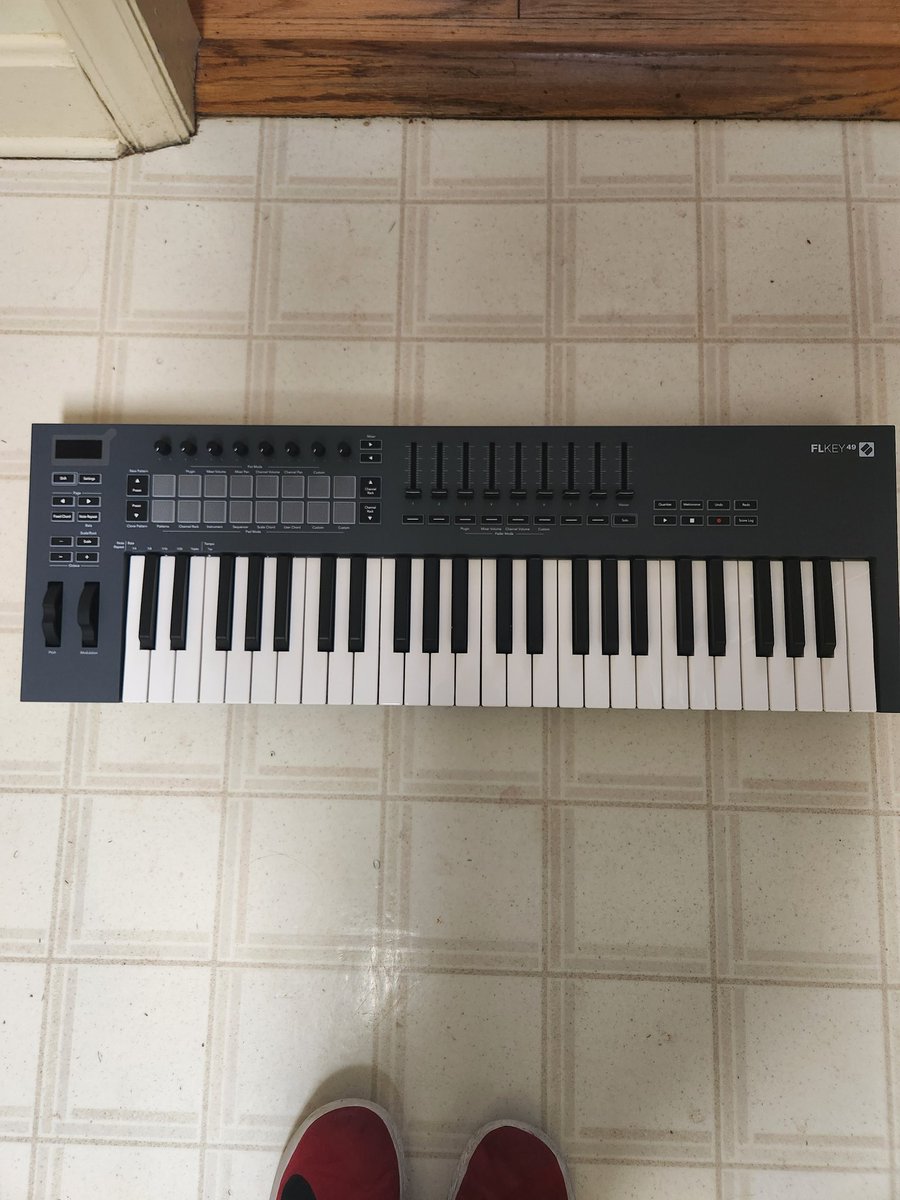 ddotpendo's tweet photo. IT HAS ARRIVED!!! #novation #flkey #49KEY #producer #producerlife #producergrind #producerlifestyle #grindhard #ShineHard https://t.co/9n62OzqZ1g