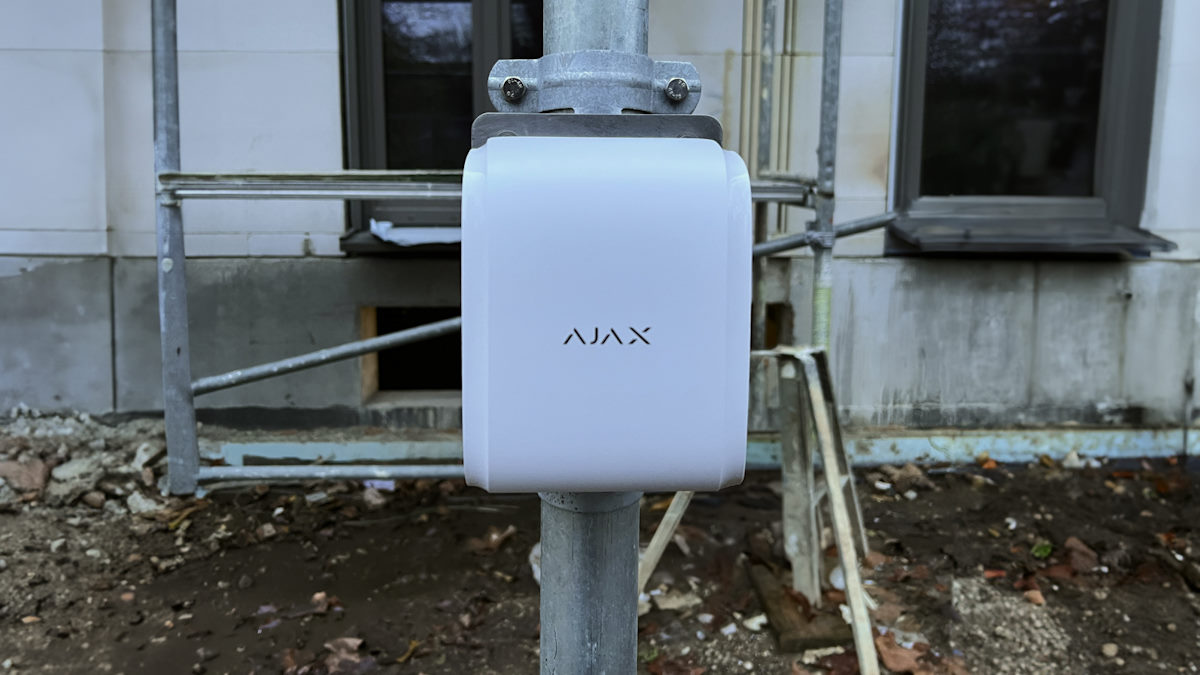 Protección exterior para un sitio de construcción: caso de éxito de Ajax: Internacional. Ajax Systems enfrentó con éxito el reto de proporcionar una solución autónoma con instalación fácil y flexible, que cubre… dlvr.it/T8Vlqw #SoyIntegrador #SoyTecnología #SoySeguridad