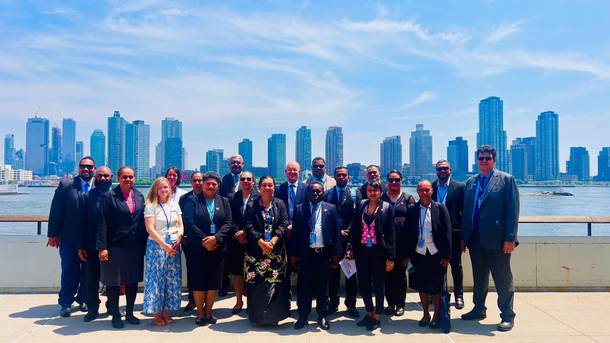 The #N_POC United Nations 2-week PhD course in Ocean &amp; Climate Diplomacy begins in a sweltering New York. Gratitude to all our <a href="/UN/">United Nations</a> 🇺🇳 partners involved in this unique course, including the Permanent Missions and diplomats of 🇫🇯🇸🇧🇹🇴🇳🇷🇹🇻🇵🇬🇳🇴 🌊