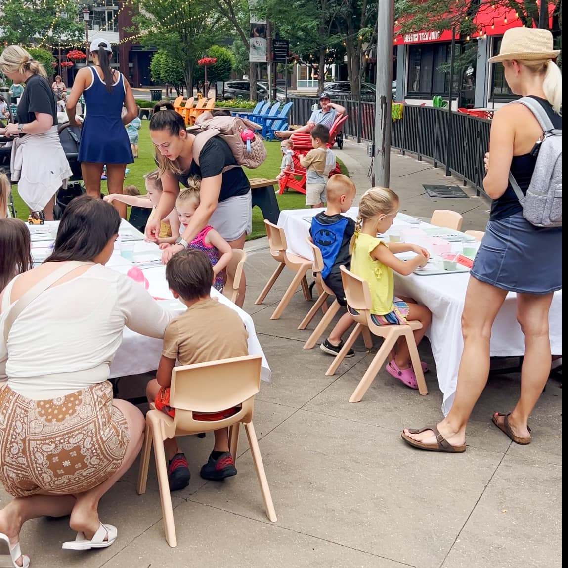 MacKidSkagit's tweet image. Our publishers are AMAZING! 👏 They not only support their local communities, host and find fun activities for your kiddos but also create opportunities for other parents to meet and mingle with one another.

Join our team today: JoinMacaroniKID.com