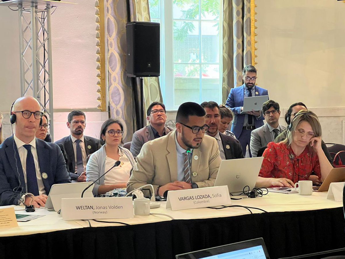 EcuadorMAE's tweet photo. “Ecuador será el anfitrión del Latin America Regional Workshop del GEF-8, para democratizar el conocimiento sobre la gestión de fondos verdes para el clima y crear estrategias conjuntas para nuestra región y el planeta”, anunció el viceministro @eheredias. https://t.co/IvXLEduY44