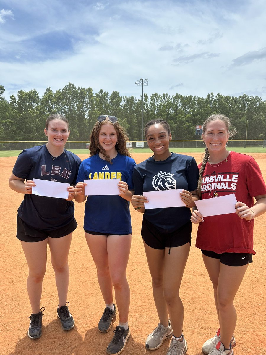 Congrats to our four scholarship recipients, awarded $412.50 each, for their dedication at the Backstop Academy's Collegiate Softball Catchers Clinic! We wish these ladies nothing but success in their next chapter of life. 🫶🏽♥️