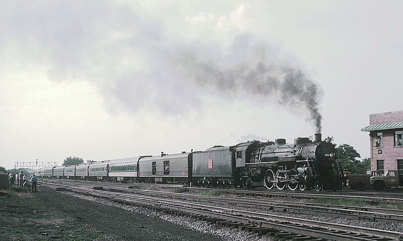 SantaFeAlways's tweet image. Grand Trunk Western 4-6-2 5629 pulling fantrip into South Bend, IN on September 17, 1967

Roger Puta Collection 
Description by Marty Bernard 
Public Domain 🇺🇲