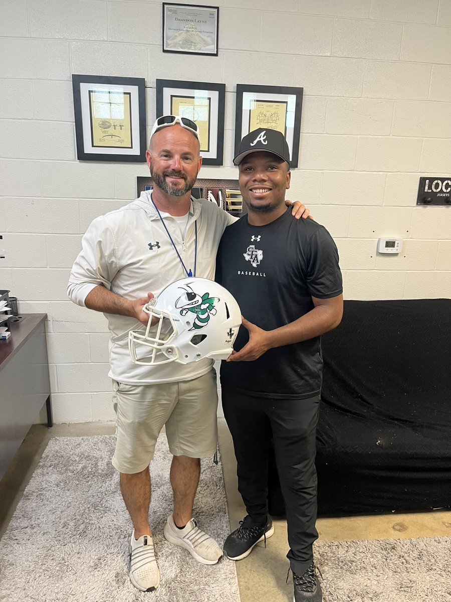 LayneCoach's tweet photo. Excited to welcome Karlus Flanagan to @SwarmHornets to coach WR, JH basketball and Baseball!! https://t.co/491cQZuyYD
