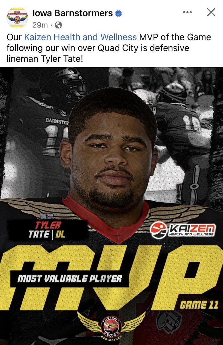 Boxbig33's tweet photo. Give out his Poster and the Man Goes Wild!!!
Congrats Tyler “Rockstar” Tate on Being Game  MVP!!
9 Solo Tackles
2 Assit
2 TFLs https://t.co/csLdwblYXw