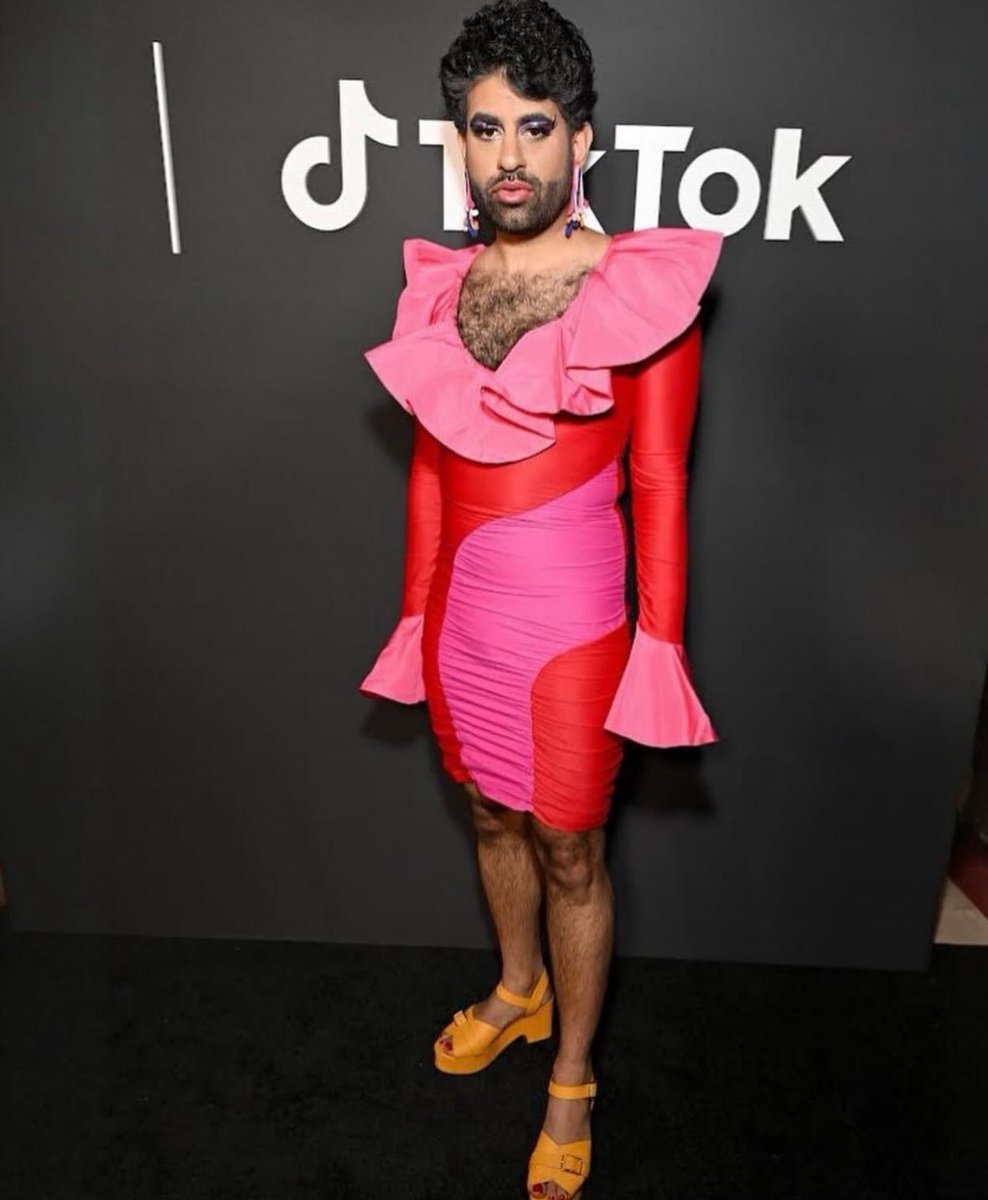 UtdHeisenberg_'s tweet image. Andy Robertson diving like his Egyptian club mate

#SCOSWI