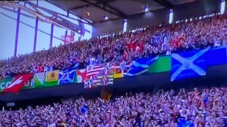 Athletic_en's tweet image. 😍 Athletic flags in the @ScotlandNT end at #SCOSWI 🔴⚪

🏴󠁧󠁢󠁳󠁣󠁴󠁿 𝗚𝗮𝘂𝗻 𝘆𝗲𝗿𝘀𝗲𝗹, 𝗧𝗮𝗿𝘁𝗮𝗻 𝗔𝗿𝗺𝘆! 💪

#AthleticClub #EURO2024
