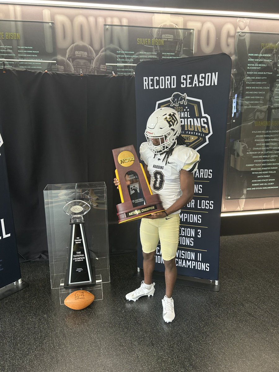 Joshua Smith tweet media