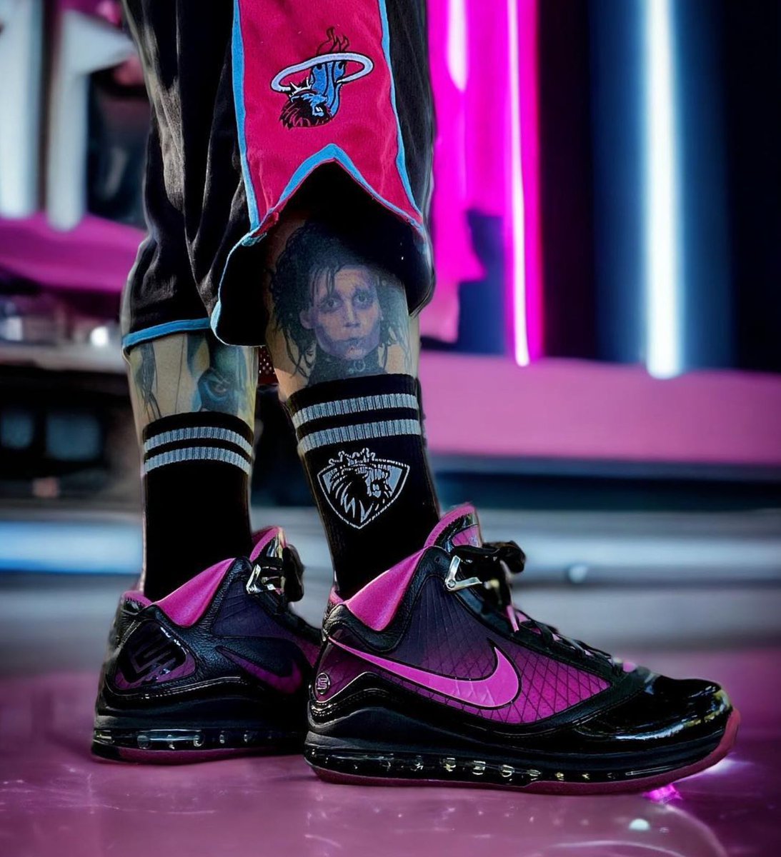 lebron 7 Pink