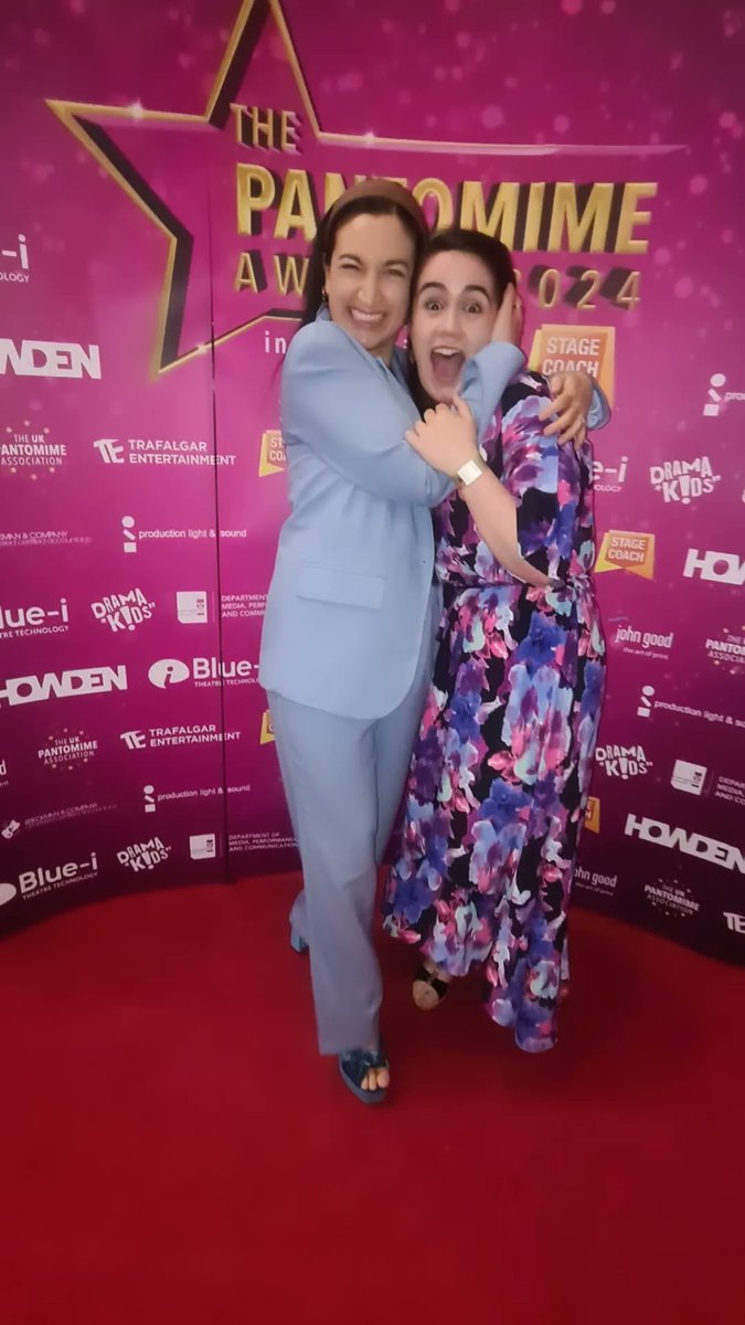 Lara Lewis tweet media