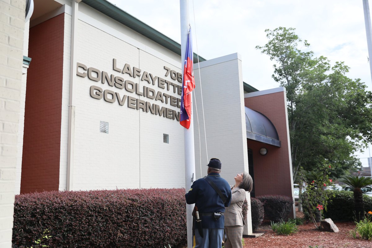 Today, the Southwest Louisiana Juneteenth Committee, local dignitaries, and community members attended opening ceremonies at City Hall.

As we celebrate Juneteenth, we reflect on the journey toward freedom and our commitment to equality and justice for all. Happy Juneteenth!