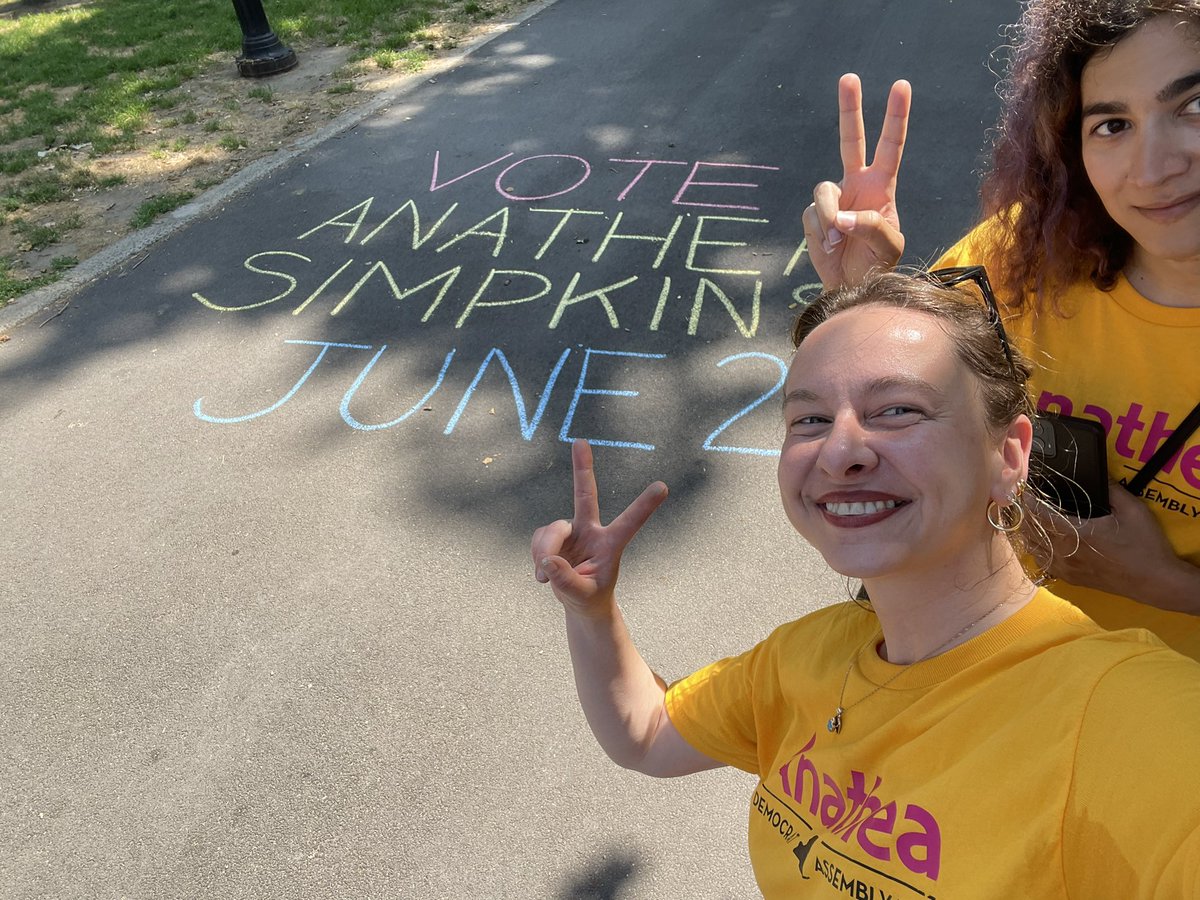 AnatheaforNY's tweet photo. Pounding the pavement today on this beautiful smoldering hot Wednesday! Stay hydrated everyone and VOTE ANATHEA on June 25th (or early, polls are open until 5 pm today)! 

#AnatheaforNY #YourVoiceMatters #VoteEarly #VoteJune25th #Greenpoint #Williamsburg #NorthBrooklyn #AD50 https://t.co/50Vg2hbEYG