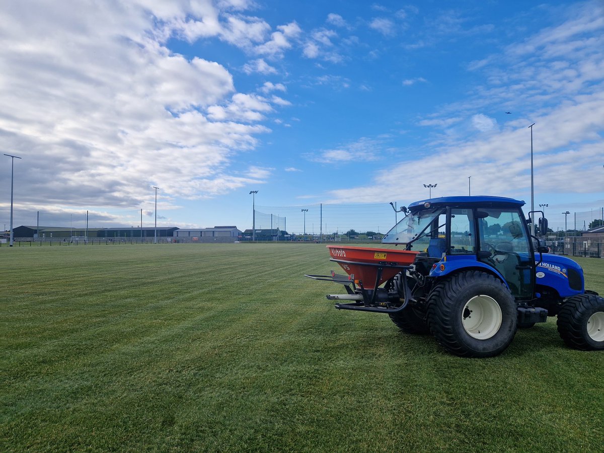 pcarey1980's tweet photo. Spreading some @ICL_Turf fertiliser on @StMaursGaa new pitch. https://t.co/NJjQeoNyYW