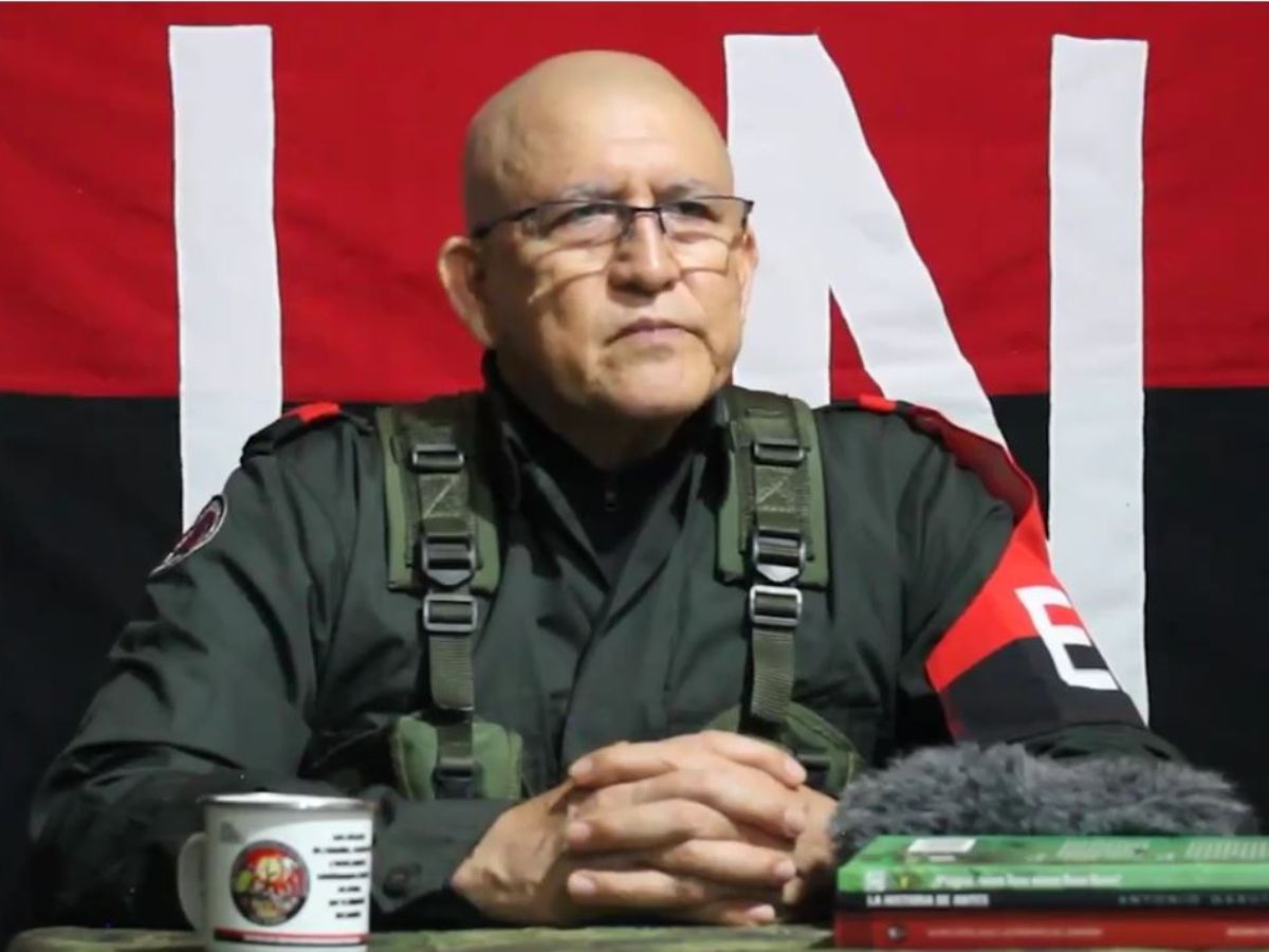 lasillavacia's tweet image. Esta semana, el ELN finalizó su VI Congreso. Su resultado muestra la inflexibilidad de una guerrilla de 60 años.

Mantienen su comandancia, no dan señales de querer dejar las armas, y declararon que sigue la crisis en la negociación con el gobierno de @petrogustavo.

Va hilo🧵